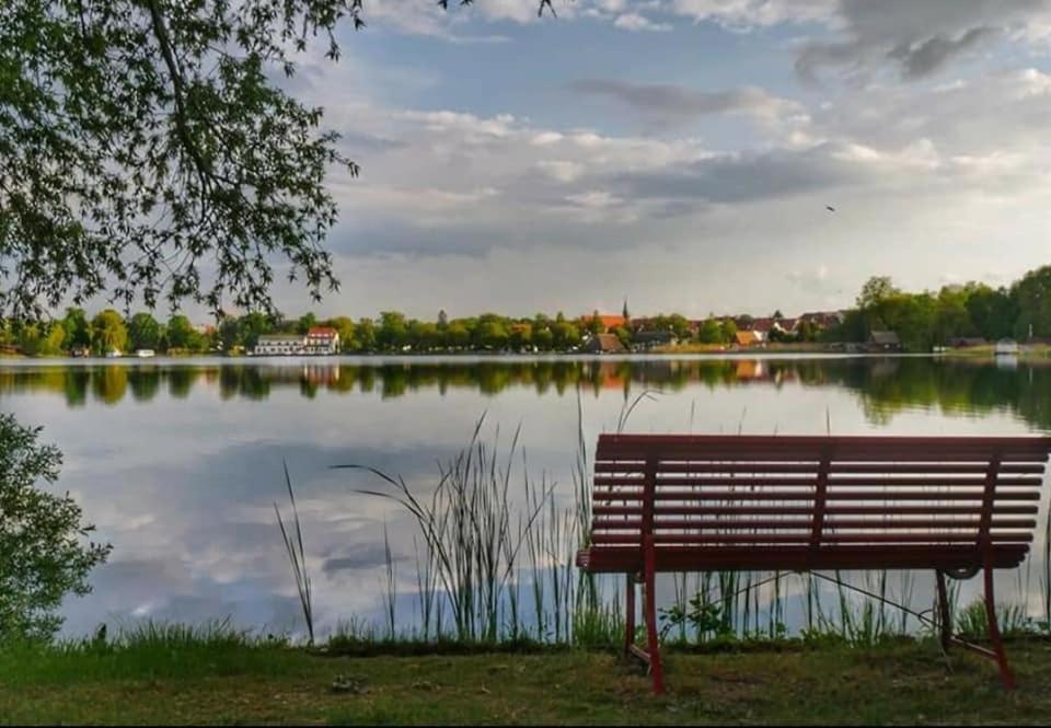 Ferien Direkt Am Wasser Mit Hund Krakow am See Εξωτερικό φωτογραφία